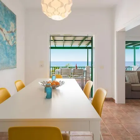 Mariolas Sunset Apartment Puerto del Carmen (Lanzarote)